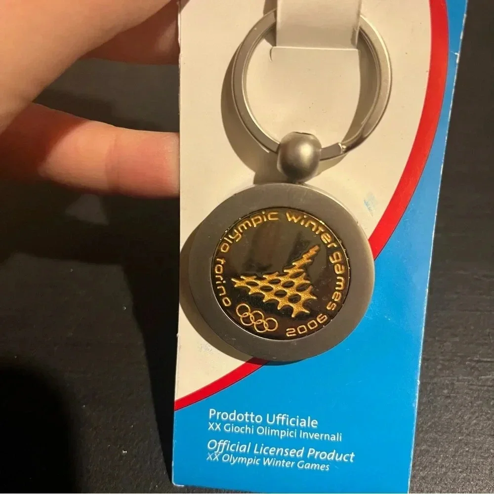 NEW 2006 WINTER OLYMPIC GAMES Torino Italy ORIGINAL Keychain Key Ring VTG